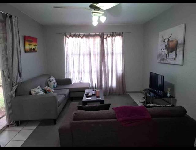 1 BEDROOM TOWNHOUSE FOR SALE IN BRACKENDOWNS